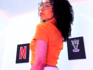 MacarenaaWalker Average webcam from Colombia