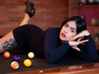 CHARLOTTEROGUE Portuguese speaking webcam model