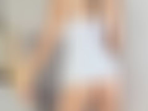 MeganBarcos Portuguese speaking webcam model